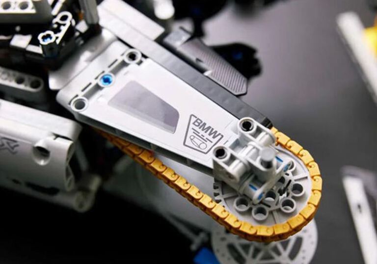 Klocki motocykl BMW M1000 RR 1920-elem Biz-Technic (6)