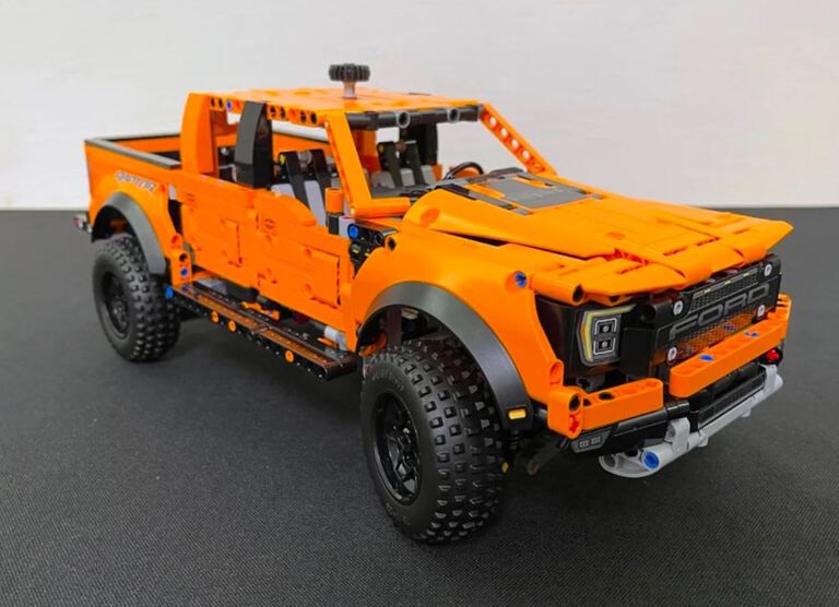 Klocki FORD F-150 RAPTOR V6 pickup 1379-klocków 42cm BIZ-TECHNIC (13)