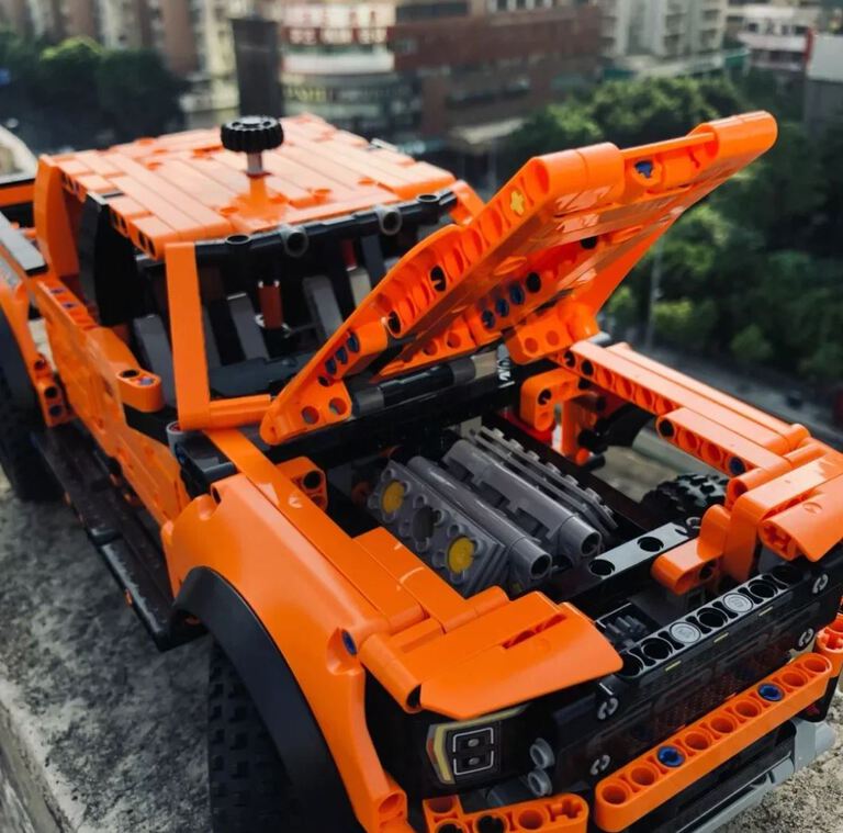 Klocki FORD F-150 RAPTOR V6 pickup 1379-klocków 42cm BIZ-TECHNIC (15)