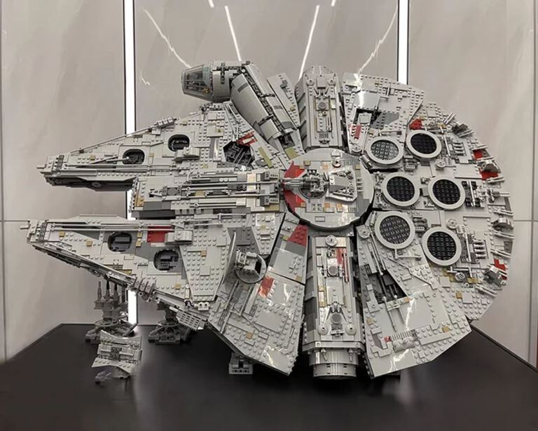 Klocki Sokół Millennium Gwiezdne Wojny Han Solo 7541-klocków 83cm zamiennik TECHNIC (11)