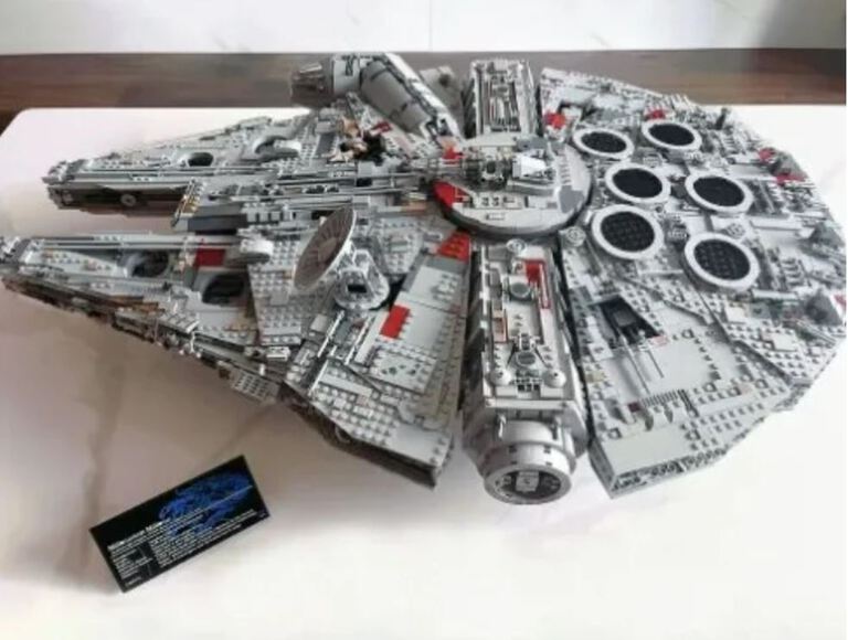 Klocki Sokół Millennium Gwiezdne Wojny Han Solo 7541-klocków 83cm zamiennik TECHNIC (13)