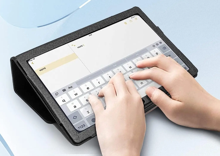 Etui ochronne do Tabletu Biz-Tech 14.1 cala czarne imitacja skóry  (2)